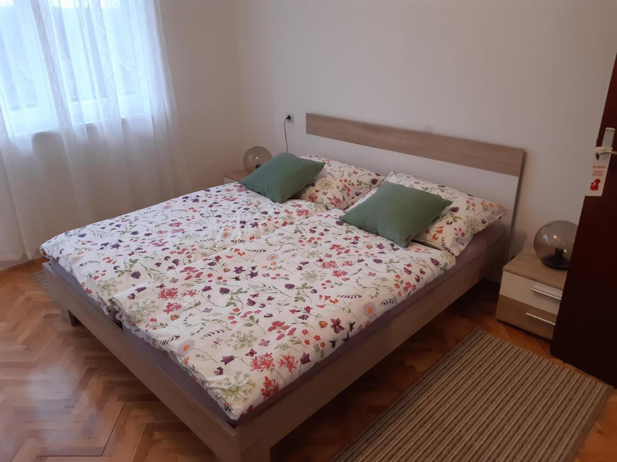 Apartman Helena Slunj Eksteriør billede